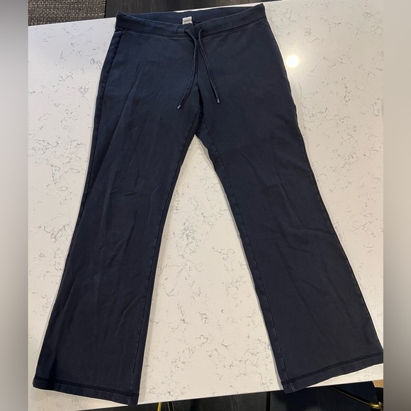 GAP Pants - GAP Comfy Black Flare Sweatpants Yoga Pants with Drawstring Waist Size Small